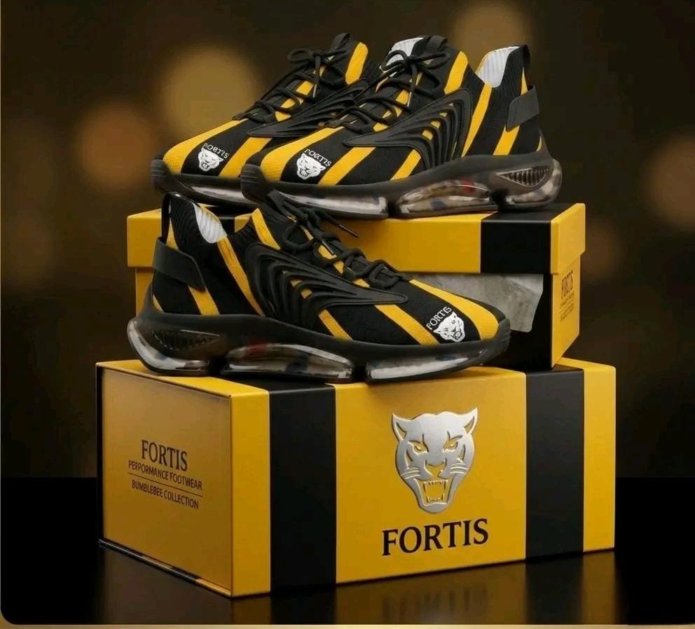 Men's Black & Yellow Striped Mesh Sneakers — Athletic Fashion Shoes with Bold Racing Stripe Design
